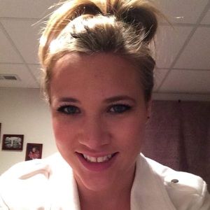 Meet your Posher, Alecia